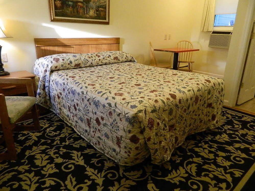 Twin Oaks Motel Manasquan Dış mekan fotoğraf