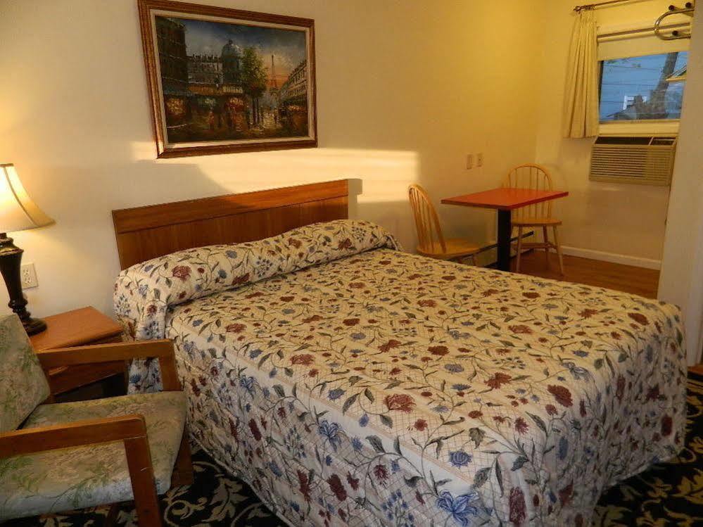 Twin Oaks Motel Manasquan Dış mekan fotoğraf